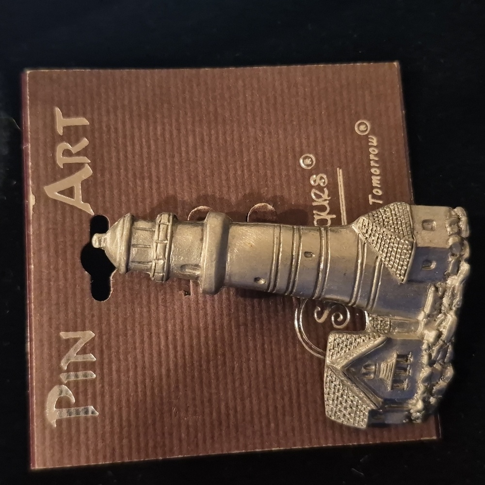 Pin Art Lighthouse Village Pewter Brooch